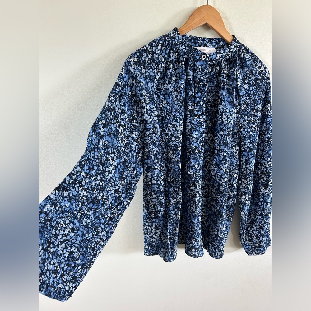 Michael Kors collection Blouse womens Medium Blue Long Sleeve Floral - Picture 3 of 10